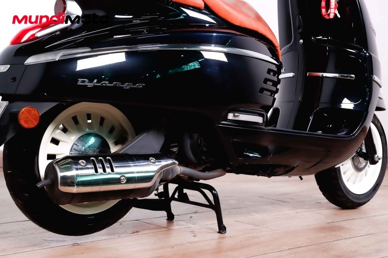 Motorbike image 3