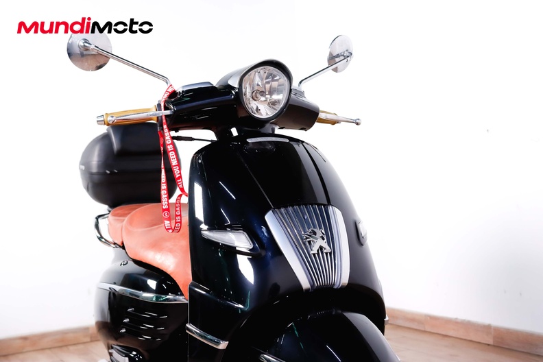 Motorbike image 4
