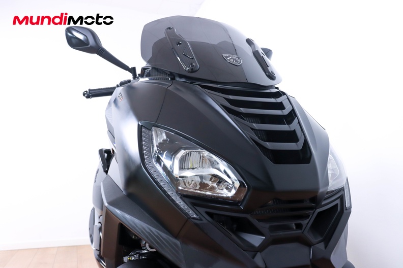 Motorbike image 4