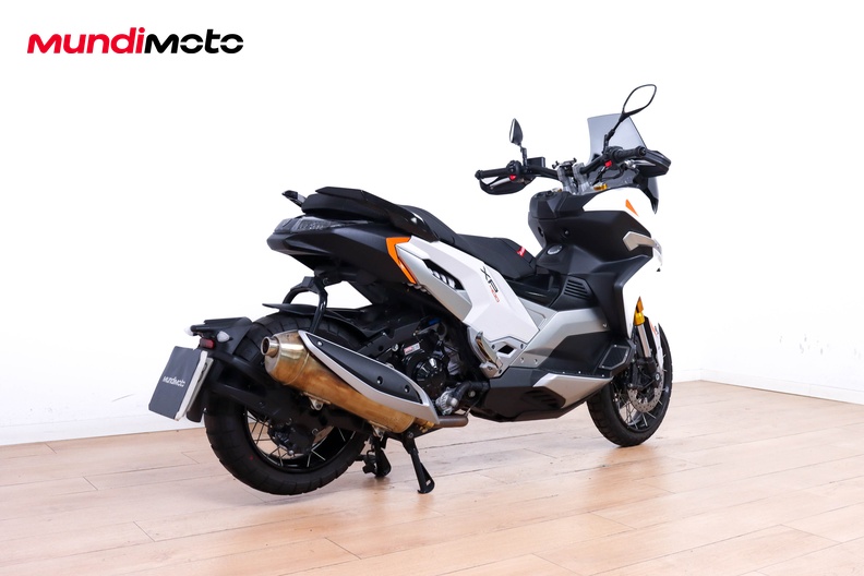 Motorbike image 2