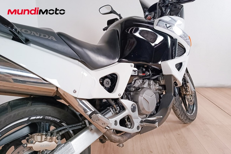 Motorbike image 3