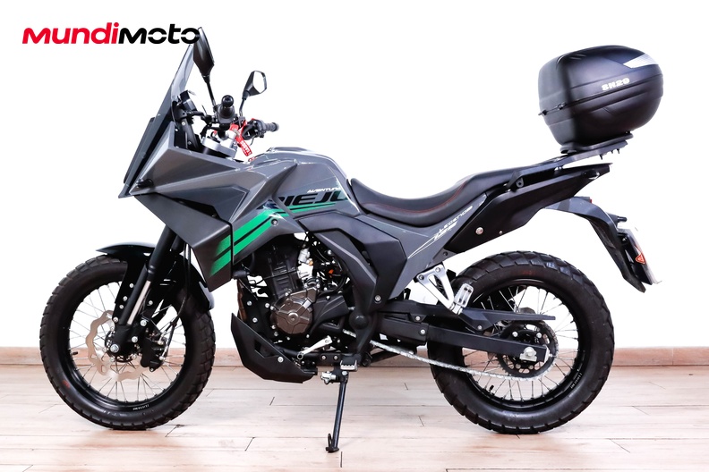 Motorbike image 5