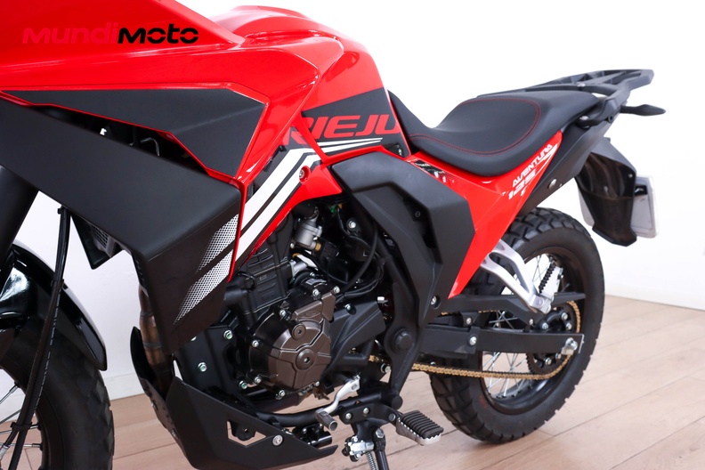 Motorbike image 8