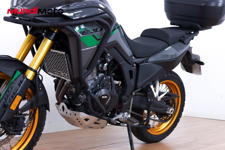 Motorbike image 8