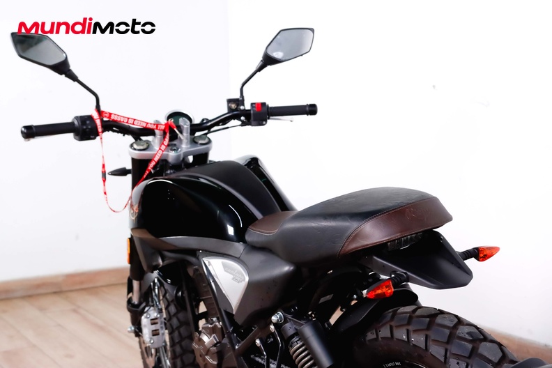Motorbike image 9