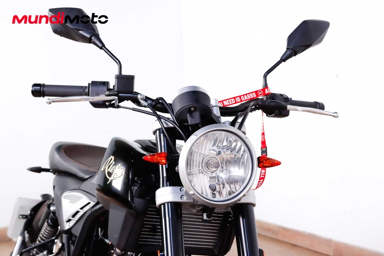 Motorbike image 4