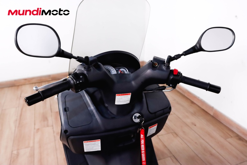 Motorbike image 10