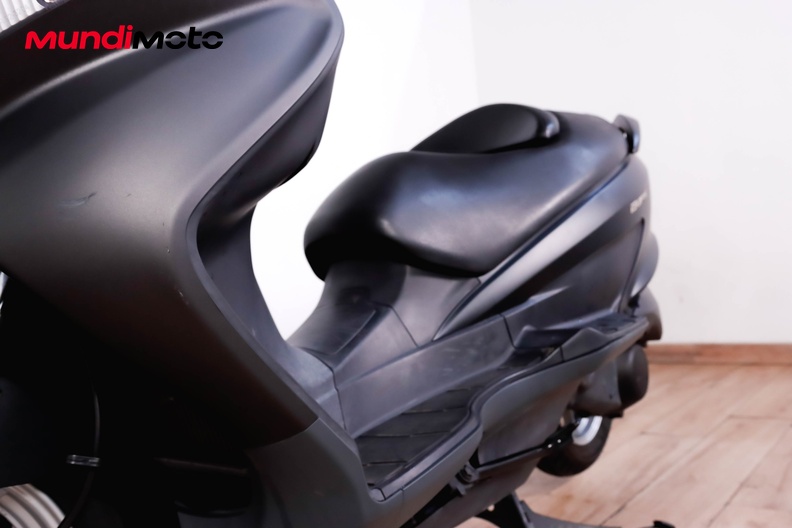 Motorbike image 8