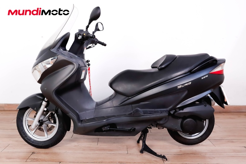 Motorbike image 5