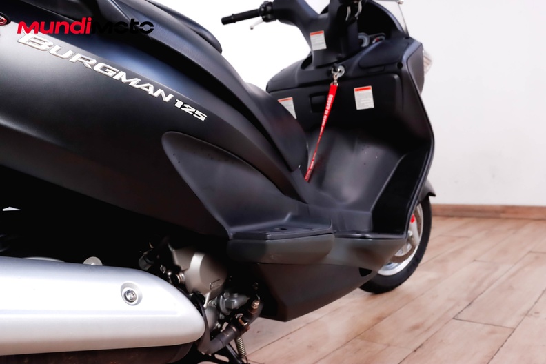 Motorbike image 3