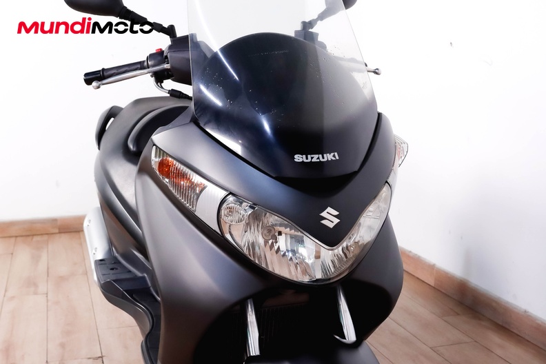 Motorbike image 4
