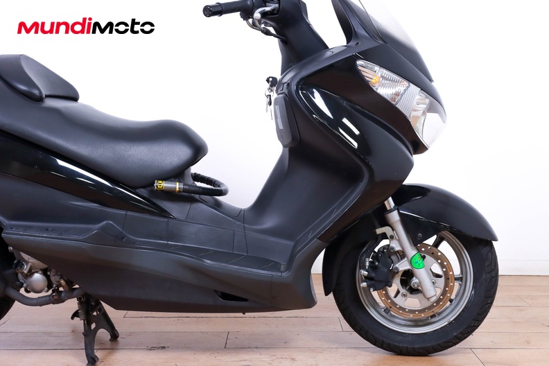 Motorbike image 13