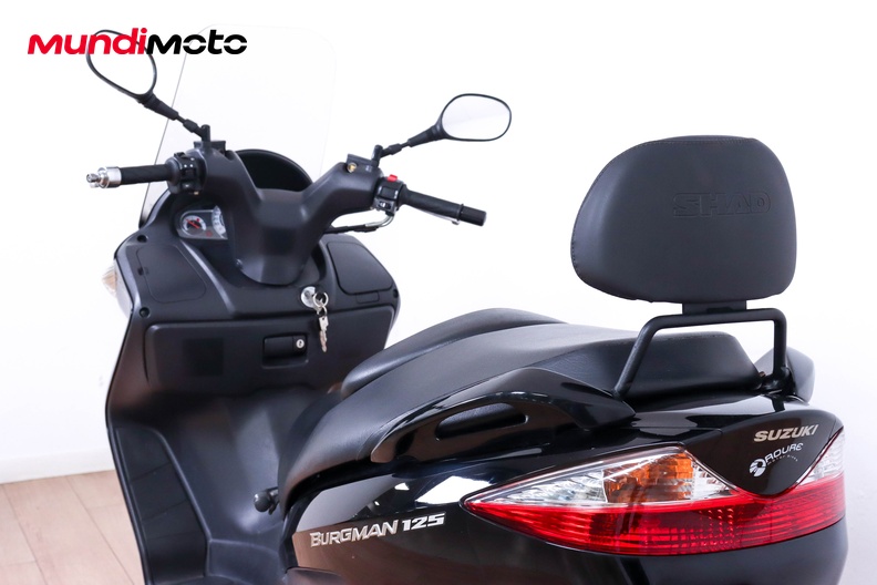 Motorbike image 9