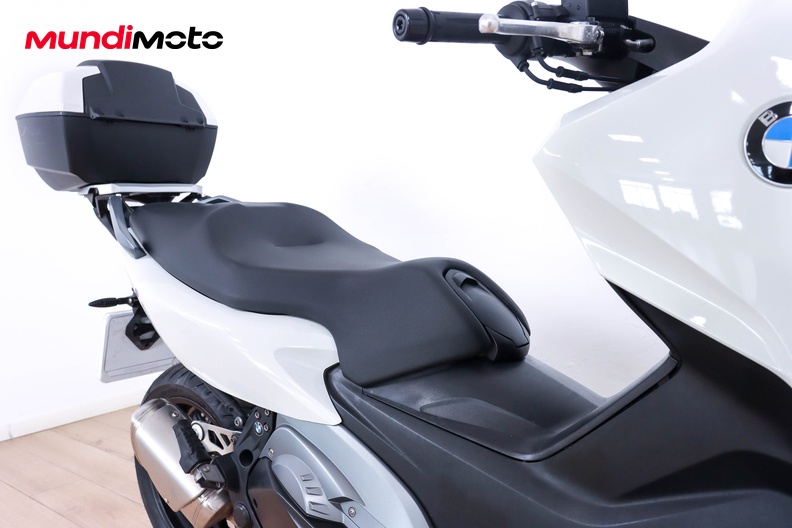 Motorbike image 13