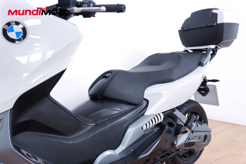 Motorbike image 8