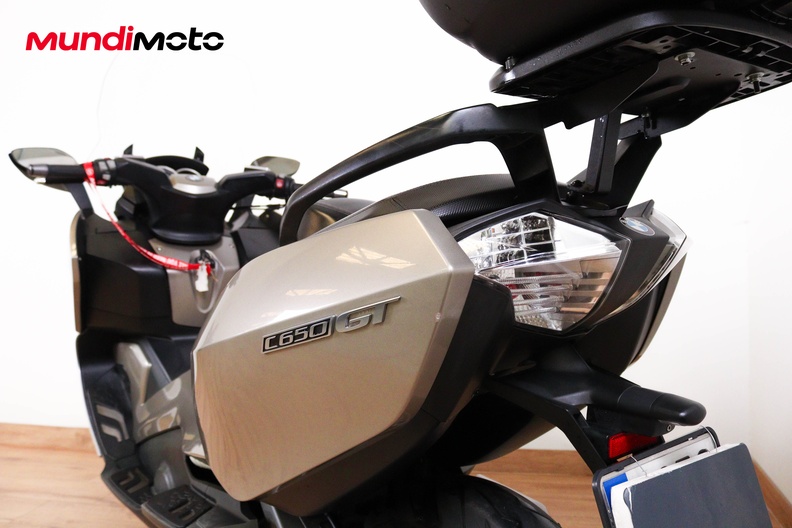 Motorbike image 9