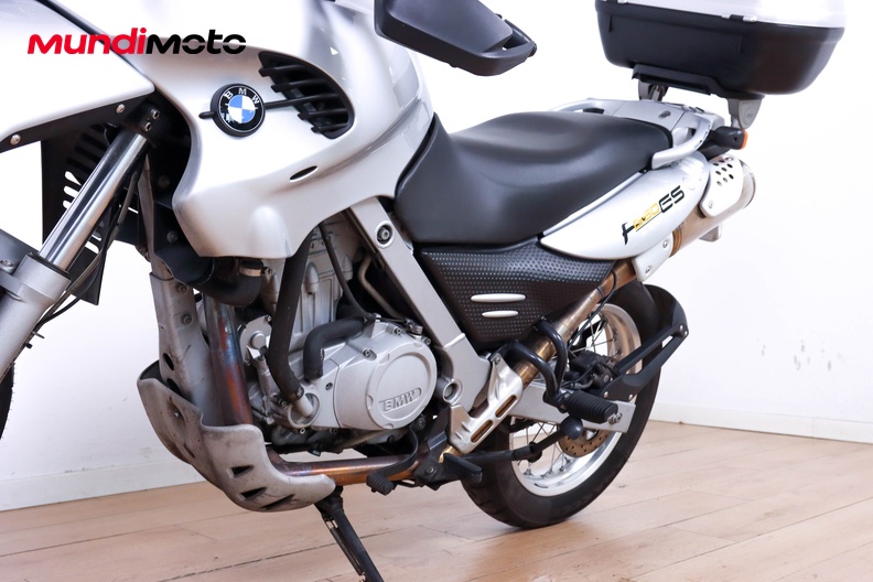 Motorbike image 8