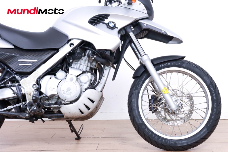 Motorbike image 9