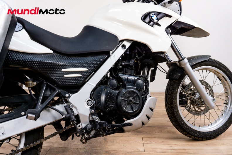 Motorbike image 3