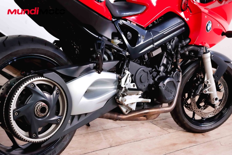 Motorbike image 3