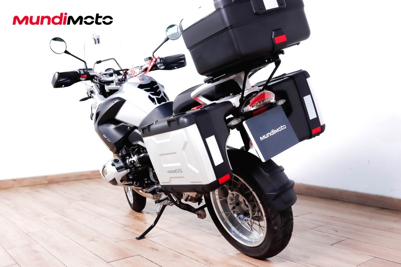 Motorbike image 6