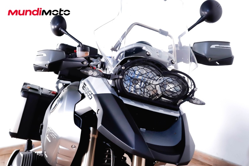 Motorbike image 4
