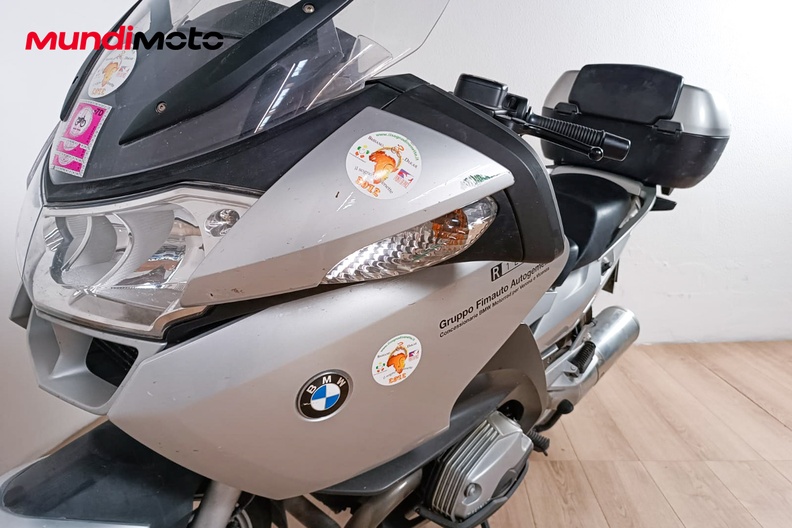 Motorbike image 9