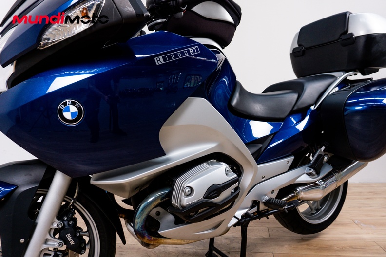 Motorbike image 9
