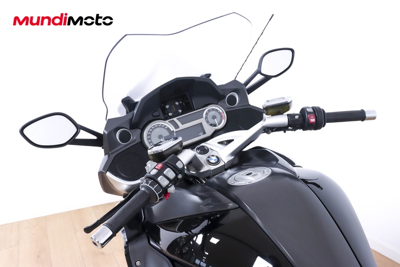 Motorbike image 10