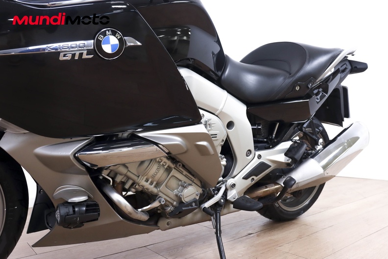 Motorbike image 8