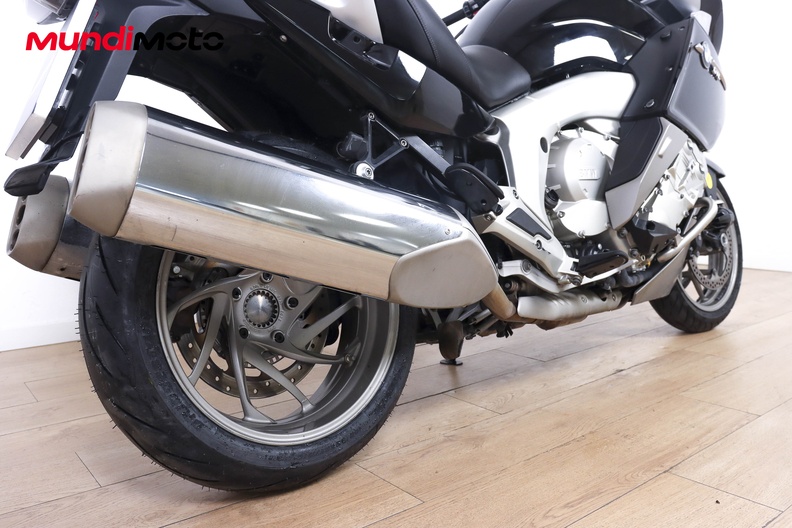 Motorbike image 3