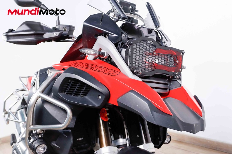 Motorbike image 4