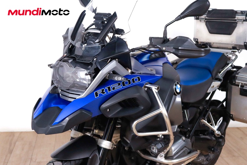 Motorbike image 8