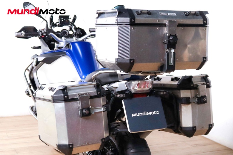 Motorbike image 9