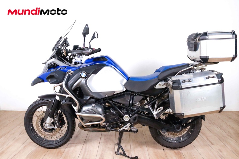 Motorbike image 5