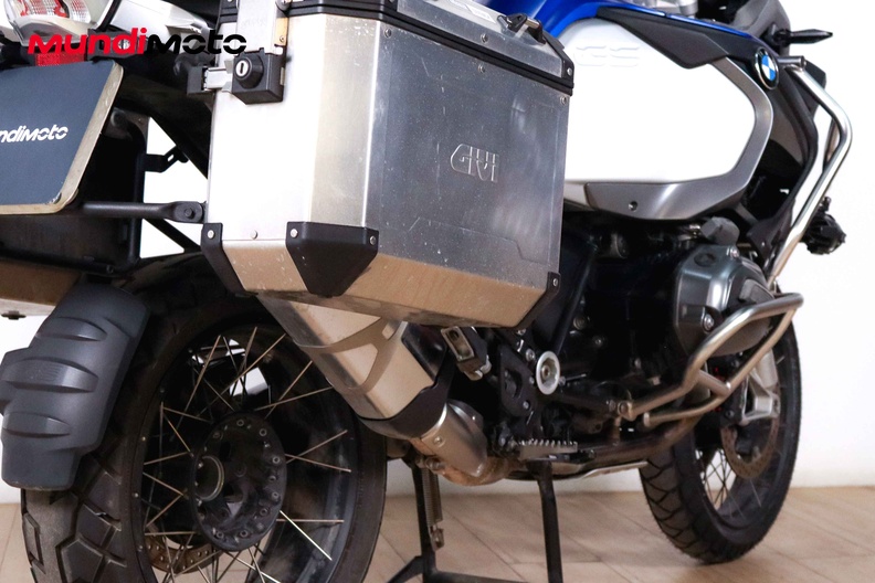 Motorbike image 3