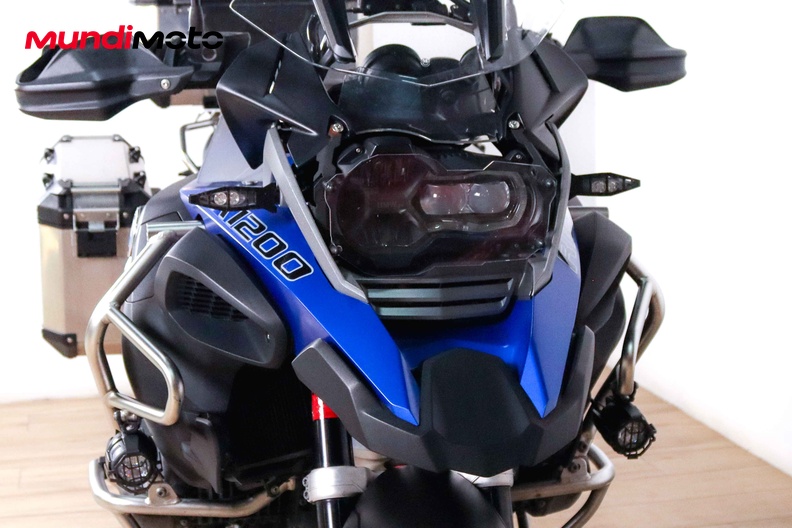 Motorbike image 4