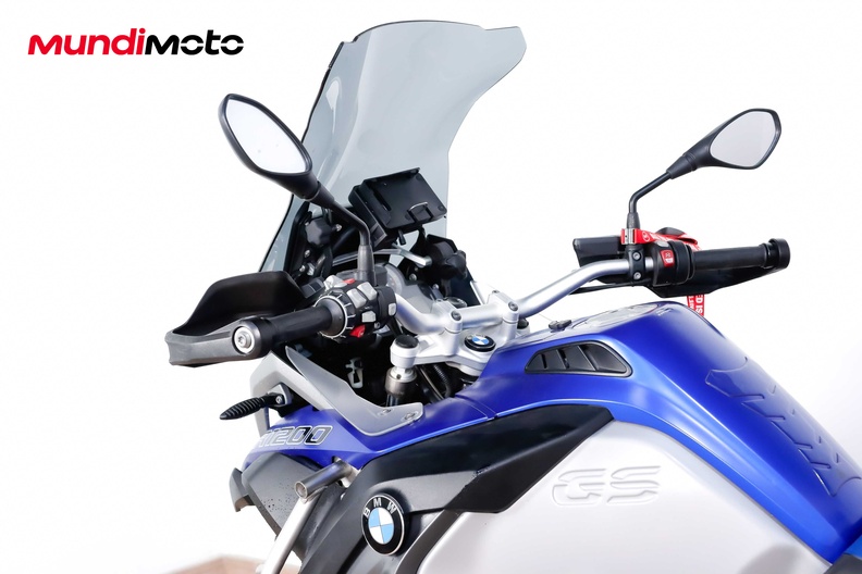 Motorbike image 10
