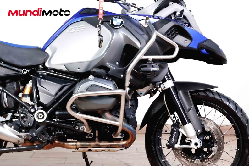 Motorbike image 12