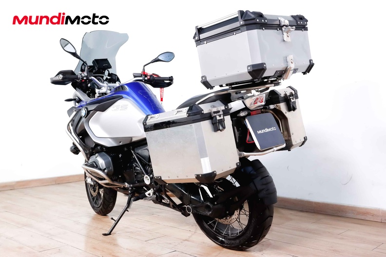 Motorbike image 6