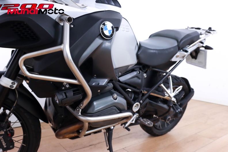 Motorbike image 8