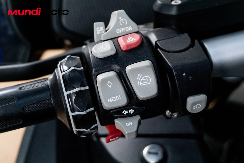 Motorbike image 12