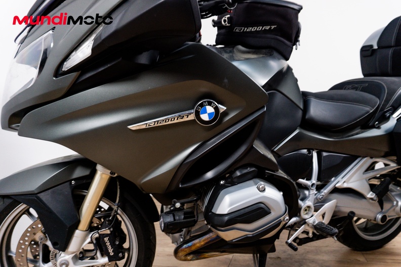 Motorbike image 9