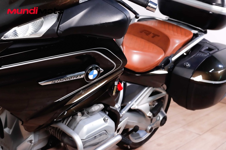 Motorbike image 8