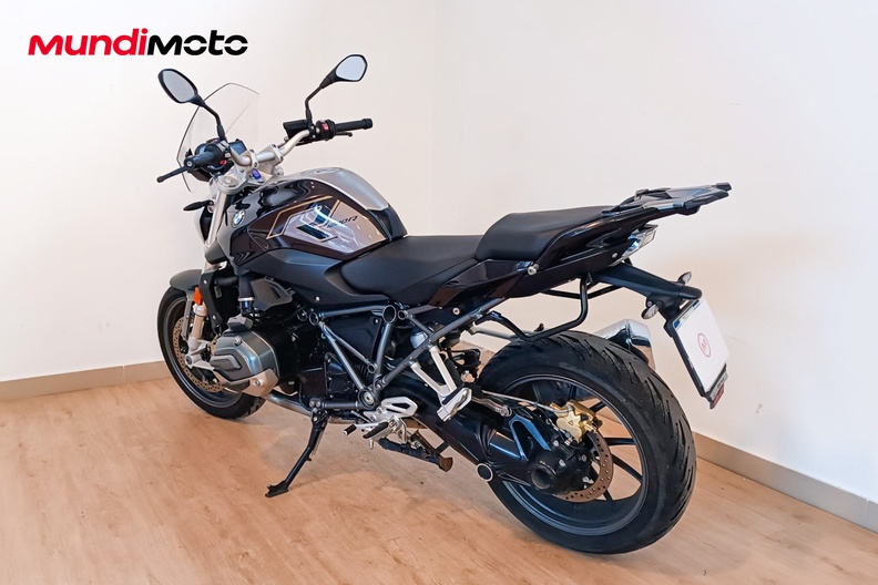 Motorbike image 7