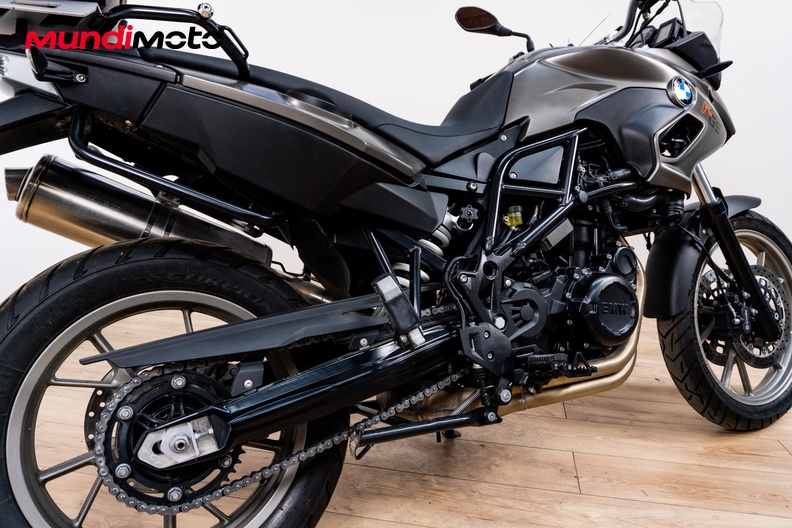 Motorbike image 3
