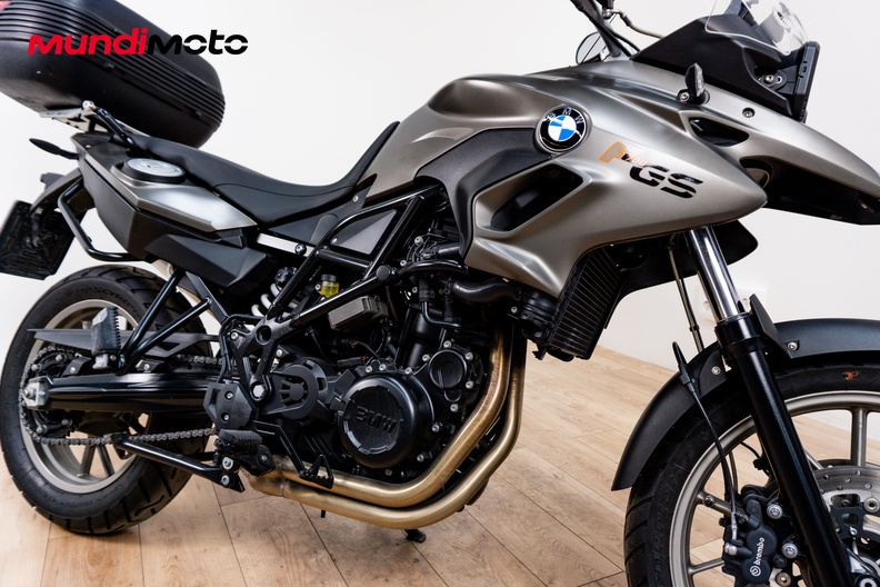 Motorbike image 4