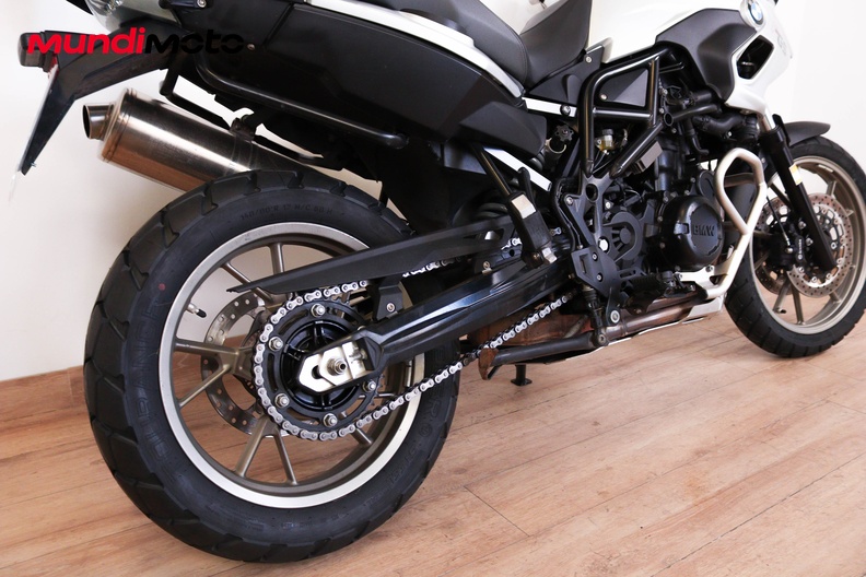 Motorbike image 3