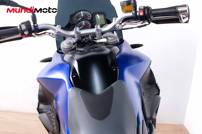 Motorbike image 10