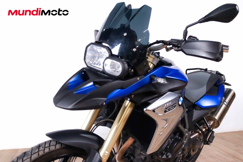 Motorbike image 8
